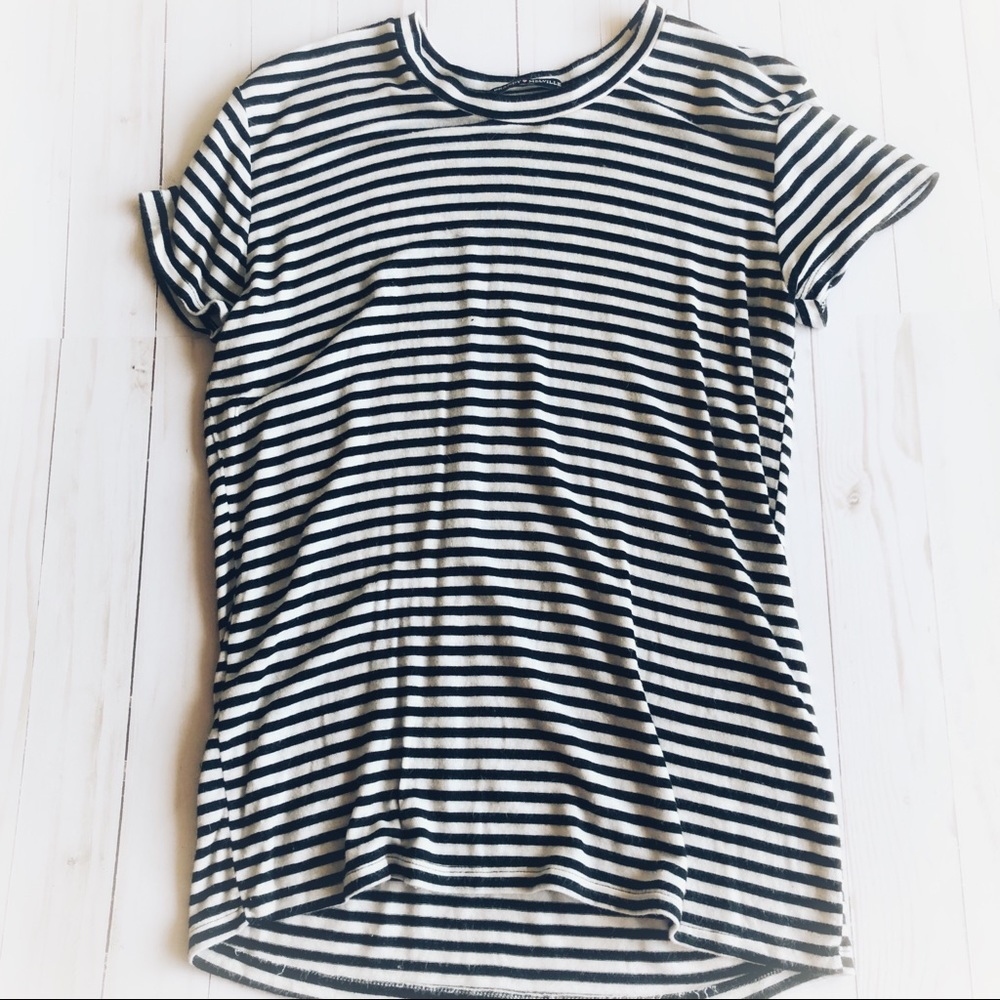 Brandy Melville t shirt